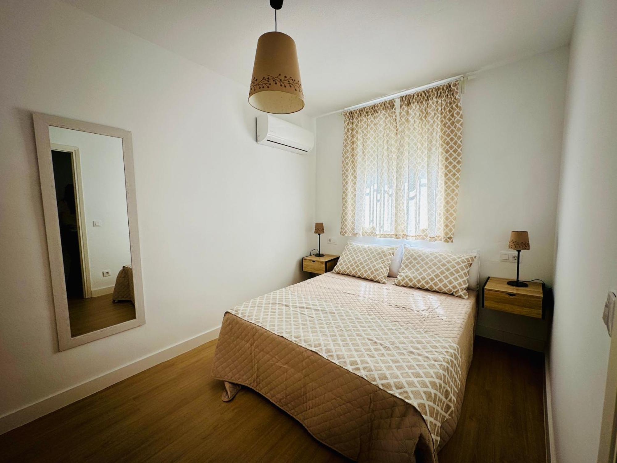 Junto Al Palacio De Viana Apartamento